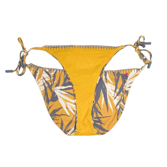 Red Carter Bamboo Leaf Print Crochet Lace Trim Bikini 2-Piece Swim Set In Amber - Picture 12 of 12